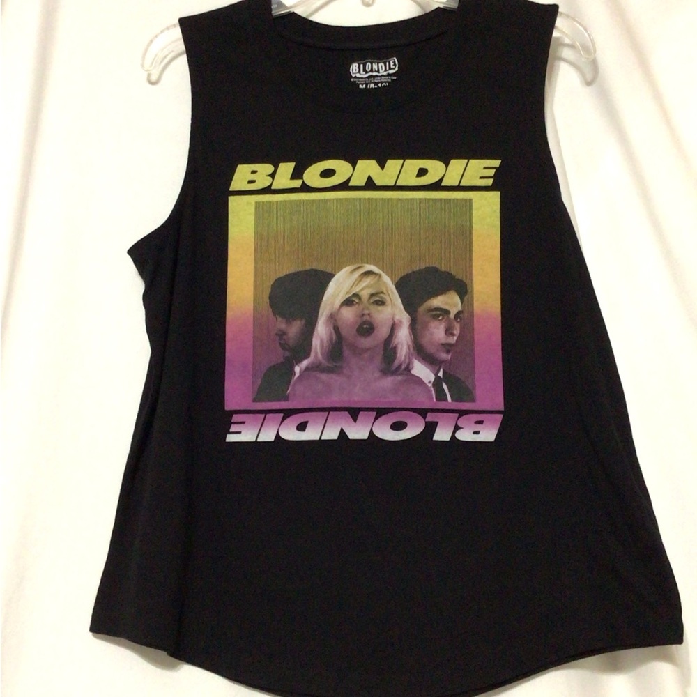 Black Graphic Sleeveless Muscle Tee